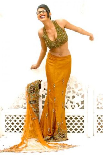 Pakistani Fashion Models on Pakistani Models Find The Latest News On Lollywood Pakistani Models